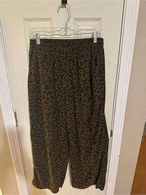 SHEIN Olive Green Leopard Wide Leg Pants